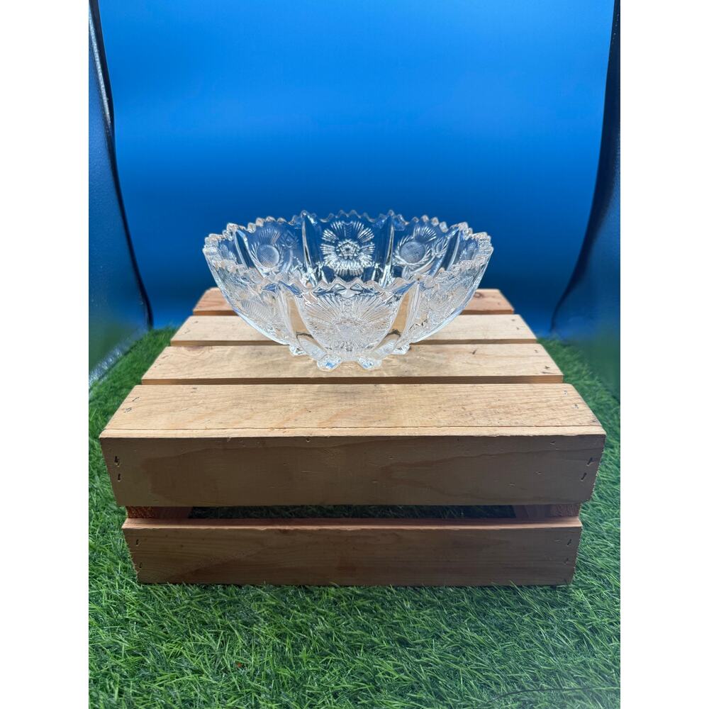 Antique Early American PatternThistle andStarburst Clear Glass Footed Salad Bowl